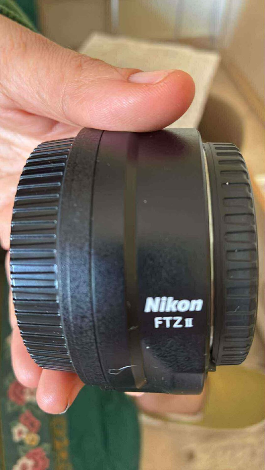 Nikon FTZ.   2. Αντάπτορα