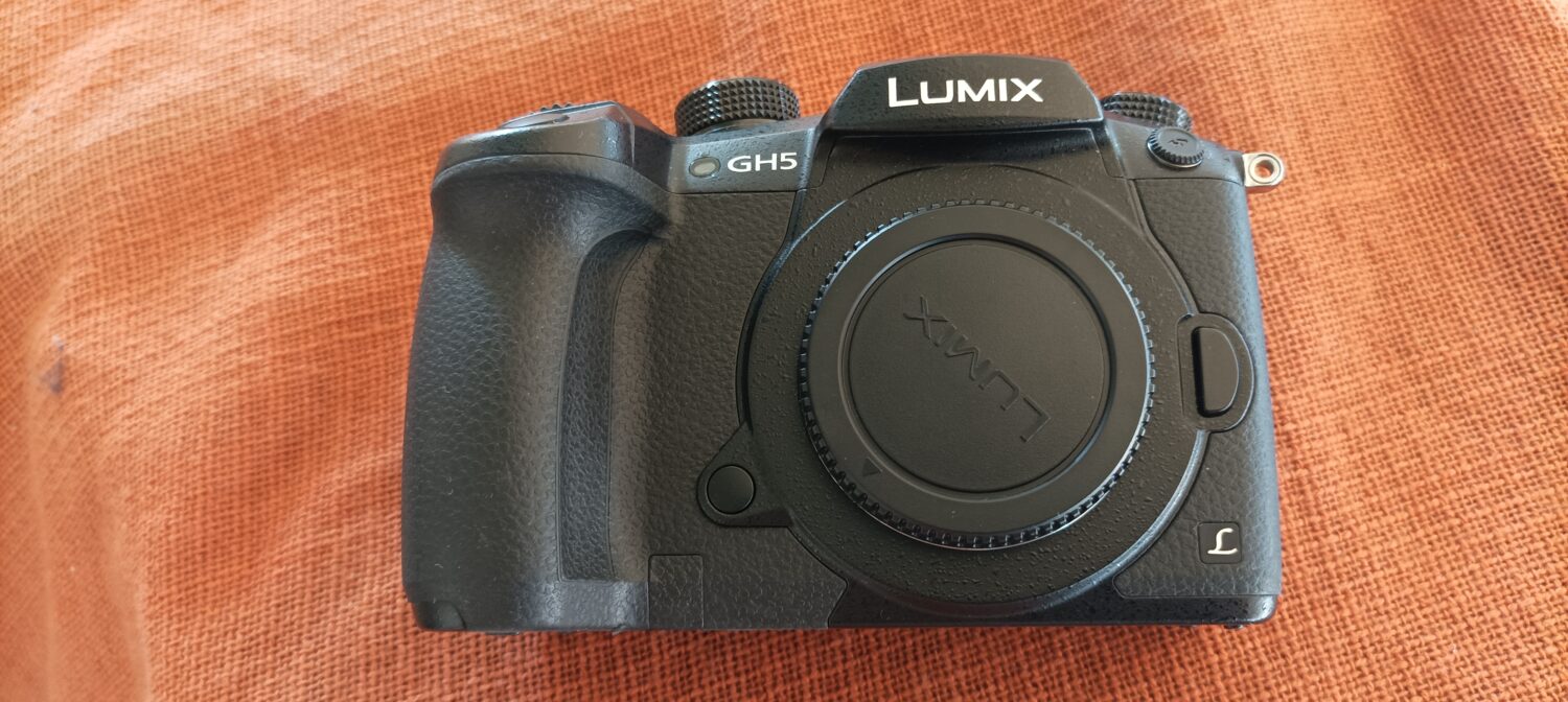 PANASONIC GH5